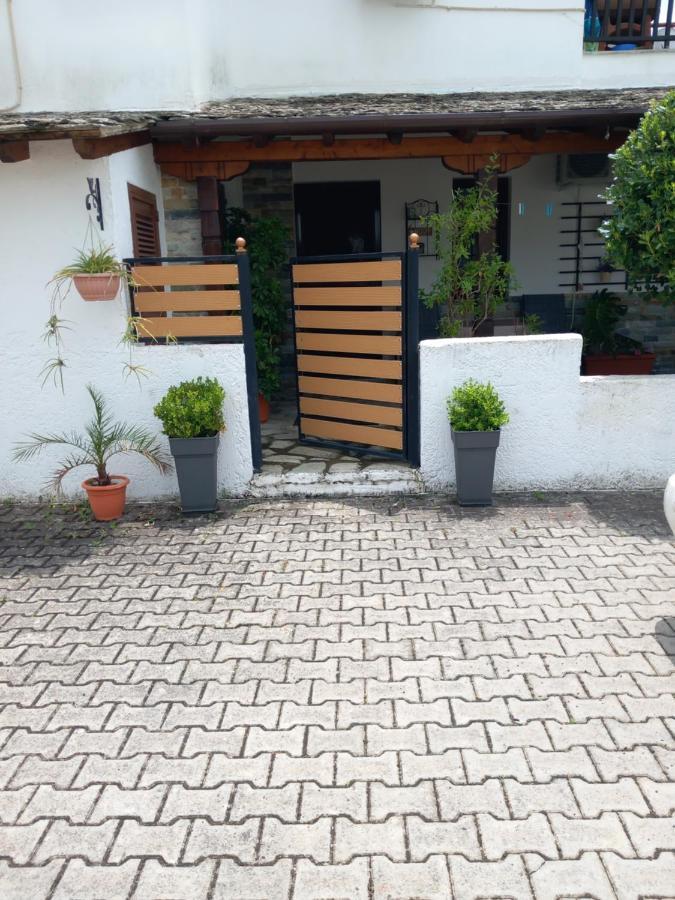 Poly'S Sea Side House Villa Koropi Exterior photo